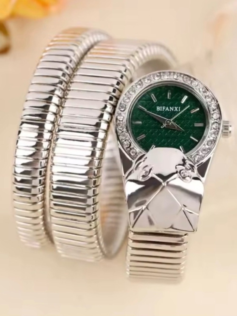 Serpenti watch Silver and Green Women's Watch